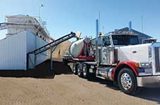 Dry-Bin-loading-truck Dry Bin Loading Truck